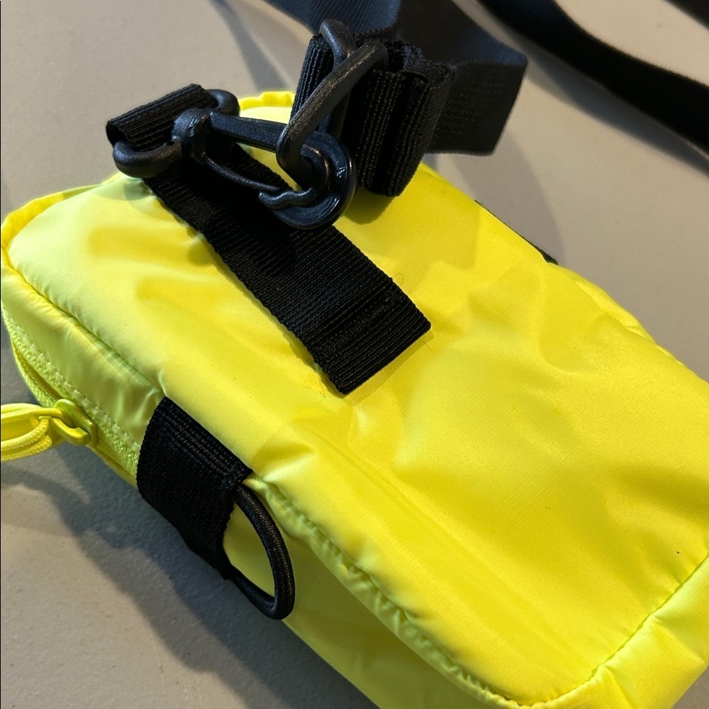 Reebok Yellow Crossbody Bag - Picture 4 of 6